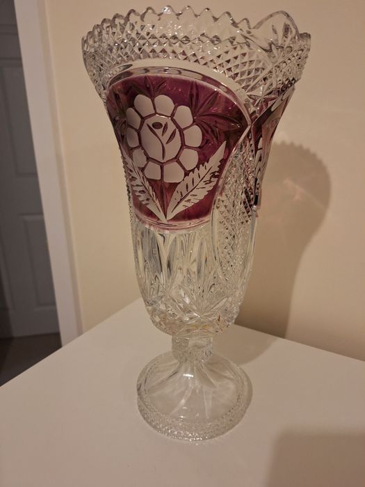 Красива масивна кристална ваза като НОВА