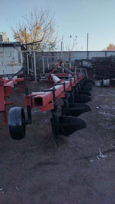 Плуг 4,5,6, 8корпусные