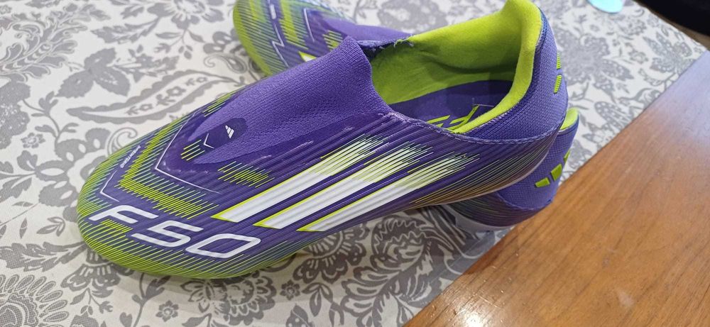 Ghete de fotbal Adidas