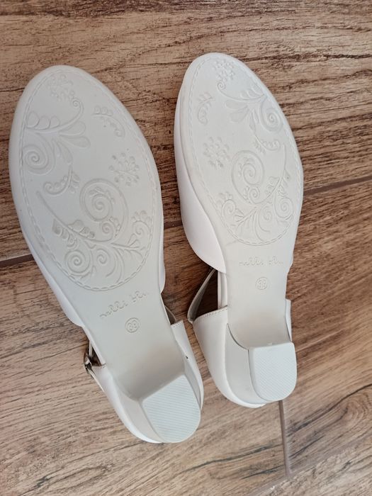 Pantofi de mireasa din piele foarte comozi, marimea 39