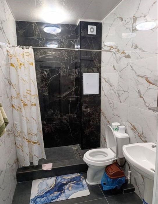 Jahon tillari universiteti  yaqinida 2 xonali uy ijaraga beriladi