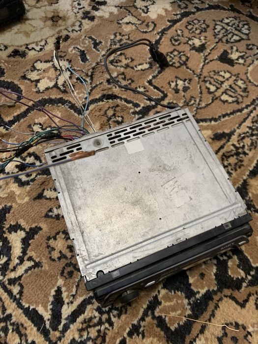 Продаю магнетолы оригинал