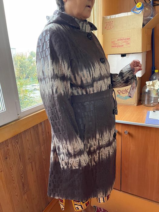 продам плащ новый