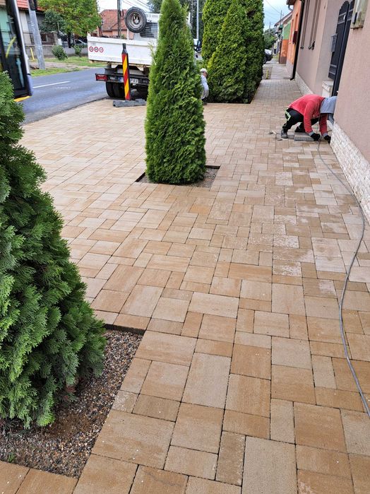 Montare/Vanzare/Materiale/Pavele=LA GATA