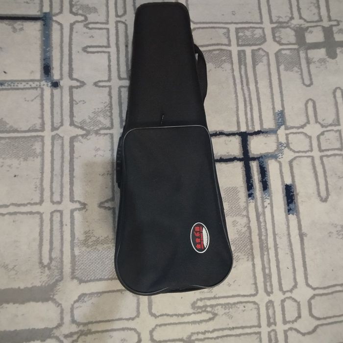 Скрипка 1/4 в отличном состоянии