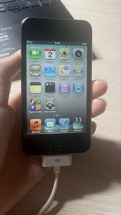 iPod touch 4nd Gen, Model A1367 64gb.