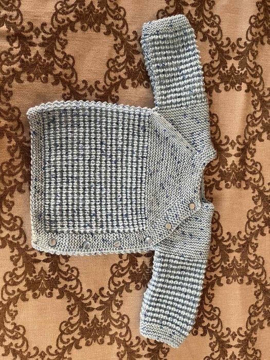 Бебешки дрехи и пелени