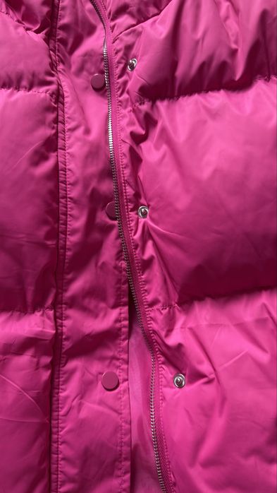 Продам розовую куртку