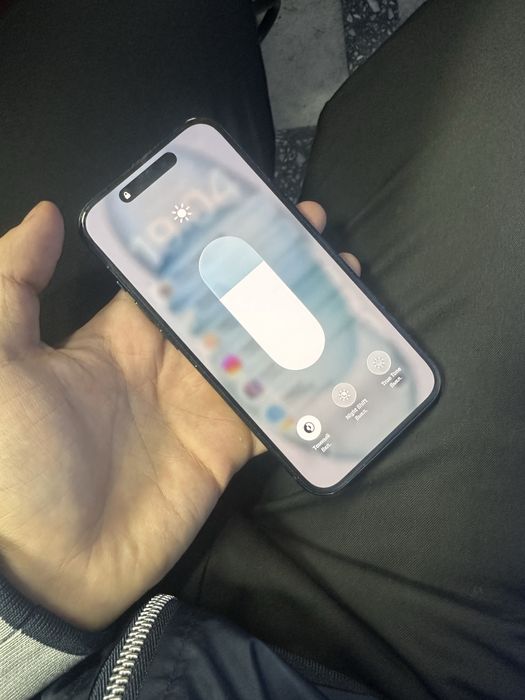 iPhone 15 в идеальном состояний