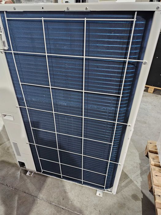 Професионален климатик Fujitsu AOYA45LCTL - 46,000 BTU - почти нов