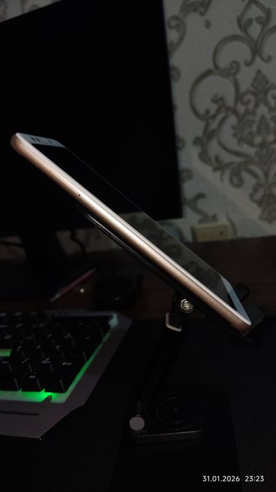 Xiaomi Redmi 5 (2/16 GB) сотилади