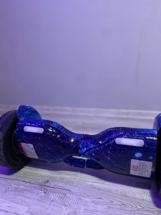 Vând Hoverboard, model recent, puțin folosit!