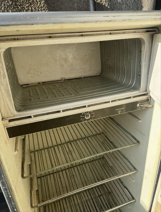 Холодильник рабочий