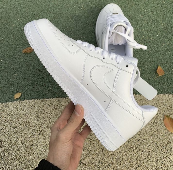 *VIP* Adidasi Nike Air Force 1 Low White