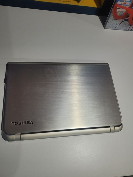 Leptop Toshiba Satelite