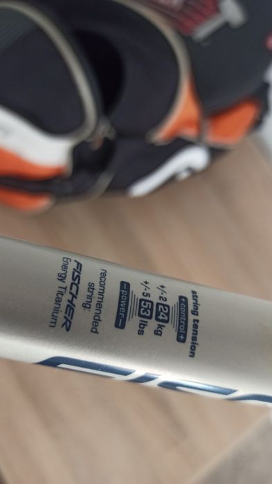 Vând racheta Fischer