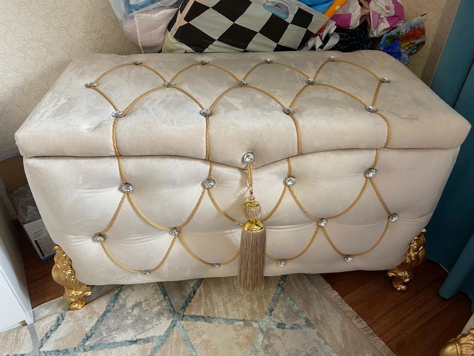 Сандык для приданного, сундук, сандык