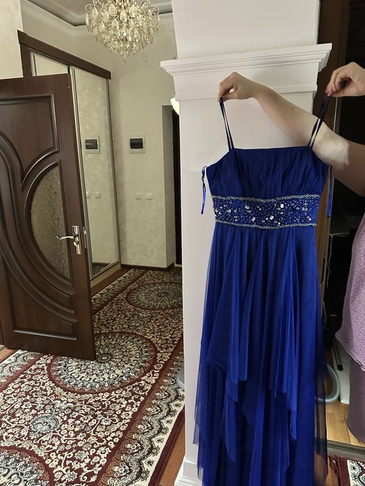 Длинное вечернее платье , размер :с