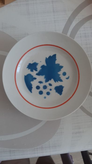 Тарелки советского периода, в хорошем состоянии без трещин и сколов,