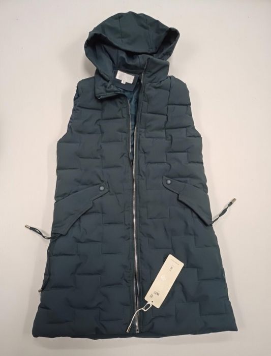 Безрукавка жилетка женская