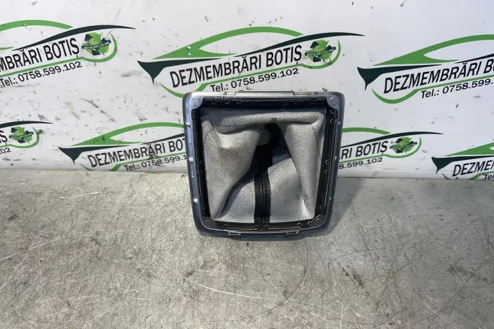 Ornament manson 4M51A045B79 / 4M51-A045B79 Ford Focus 2005