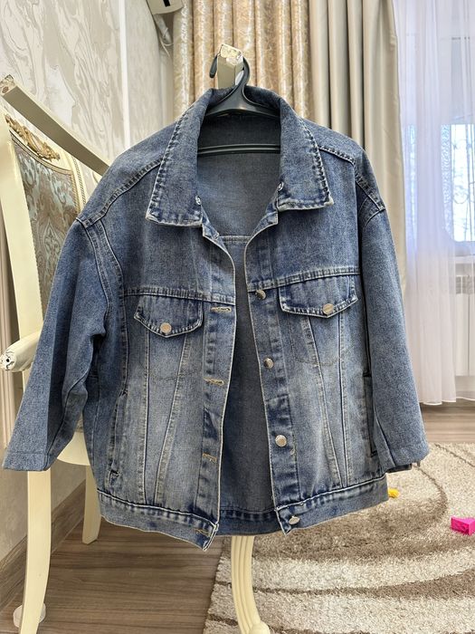 Женские весенние курткий