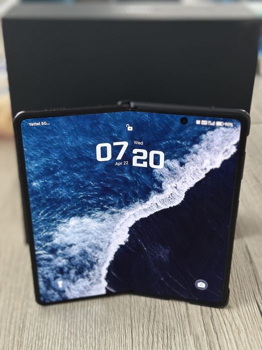 Honor Magig V5 нов с 3 години гаранция!