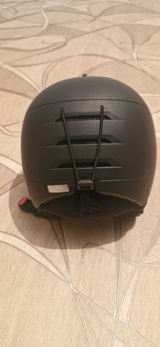 Шлем горнолыжный