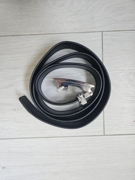 Ремень кожаный .