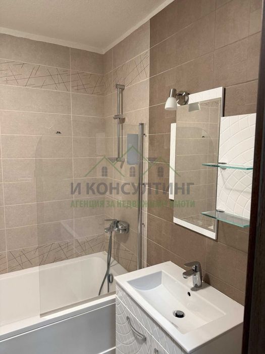 Дава се под наем Тристаен апартамент в София, Дианабад - 115 кв.м за 850 € - Снимка #4