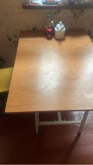 Кухыный. Стол чаиный стол