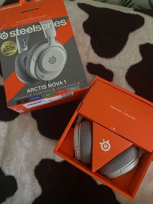 SteelSeries Arctis Nova 1
