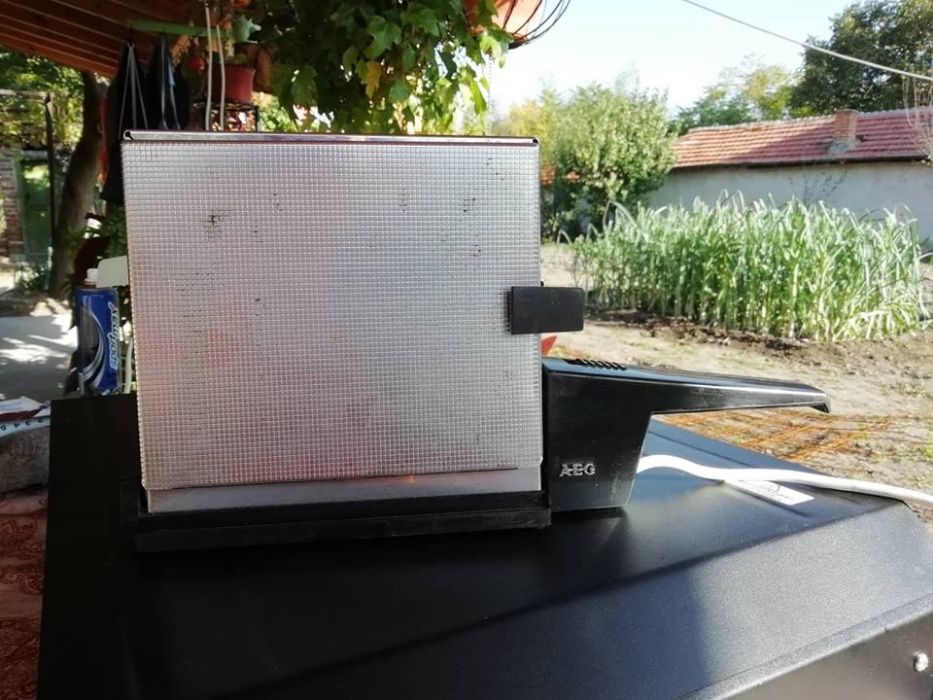 Стар немски тостер AEG