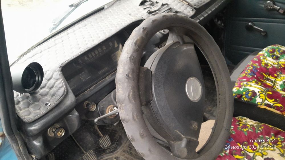 Москвич 412 сотилади