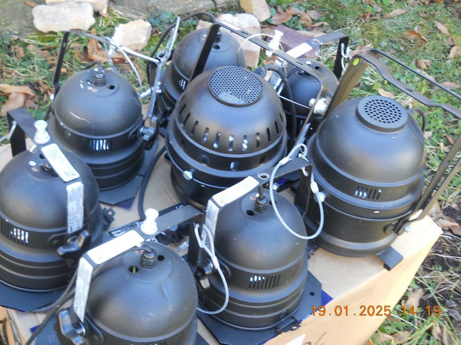Par lampa Par56 si Par64
