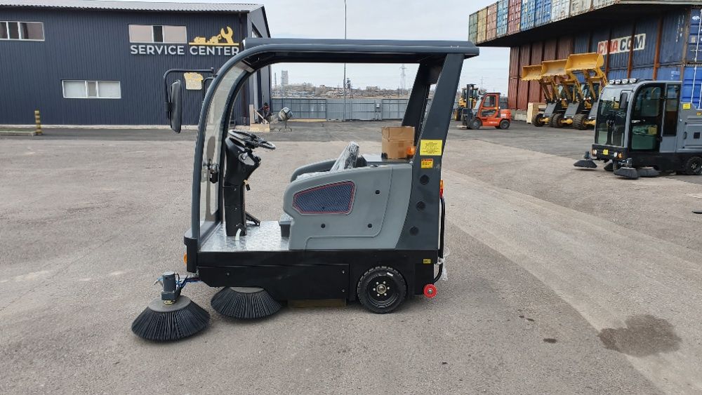 Подметальная машина YANGZI YZ-S8