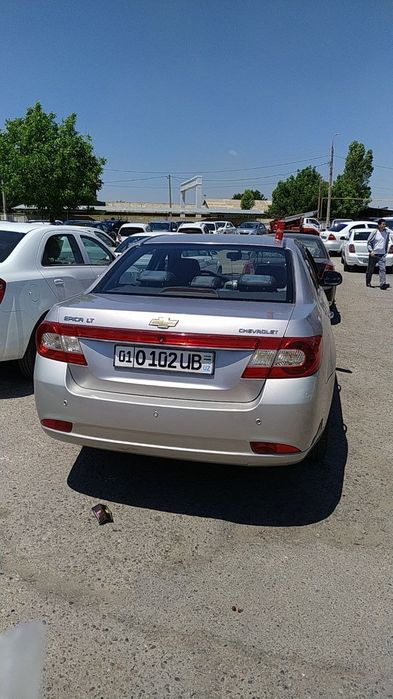 Epica 2009 год пробег 80000, корейский мотор -  2014г