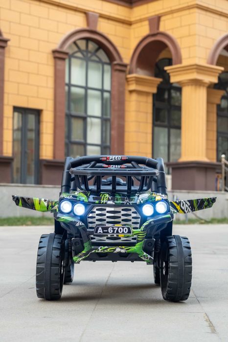 Masinuta electrica Kinderauto BJKQ6700, putere 4x 25W 12V Camuflaj
