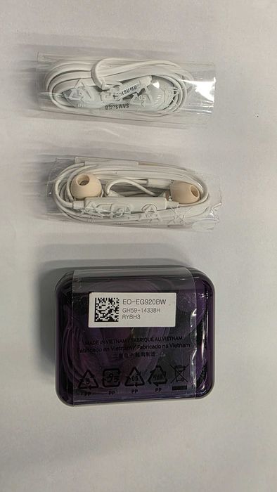 casti Samsung cu fir