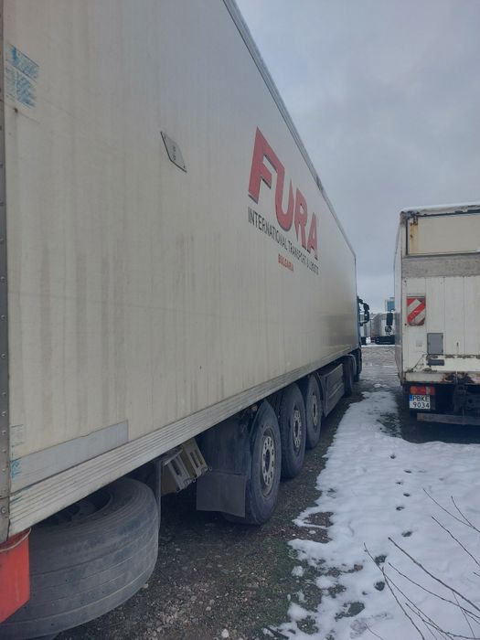 Хладилно полуремарке