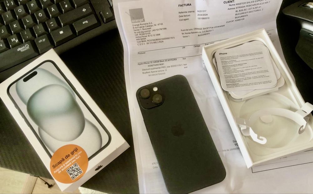 Iphone 15  black 128 gb