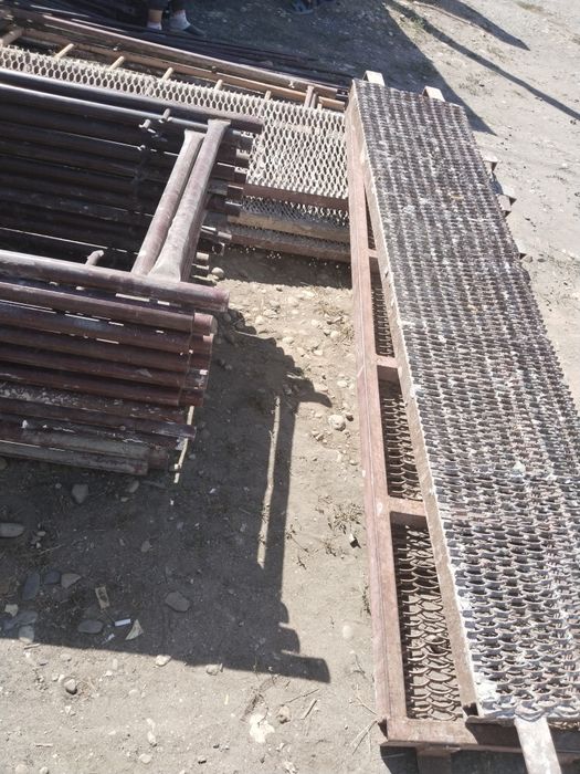 Құрлыс заттар бар