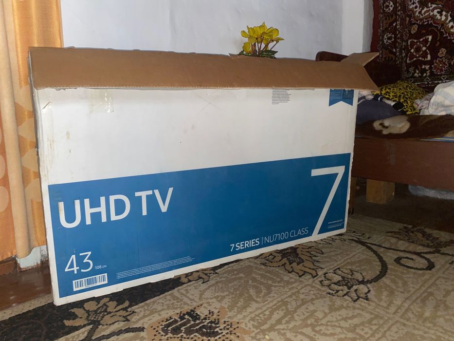 Телевизор samsung