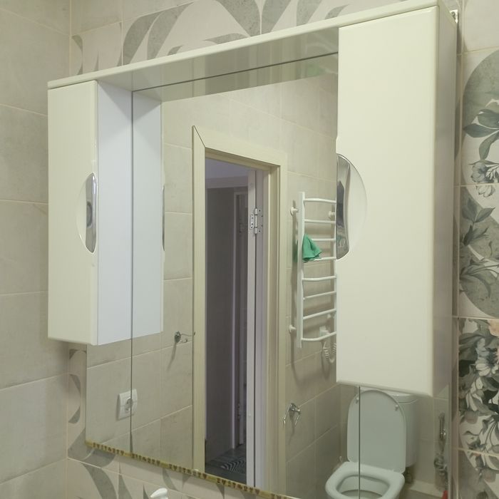 Продам зеркало в ванную комнату