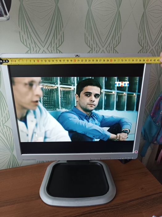 Монитор на компьютер HP