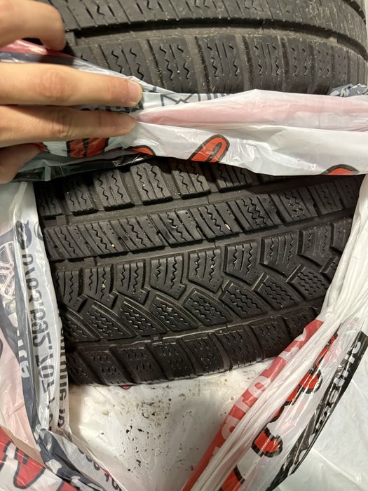 Set anvelope iarna Mirage MR-W562 215/45/R17 2022