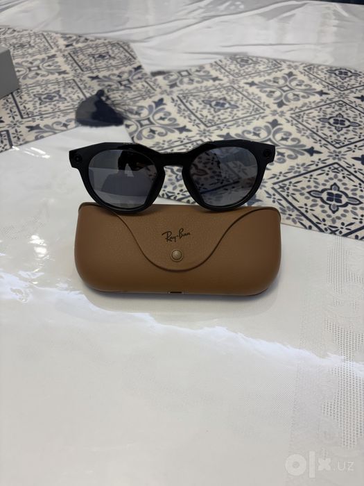 Oakley meta Gen 2. Rayban 310$