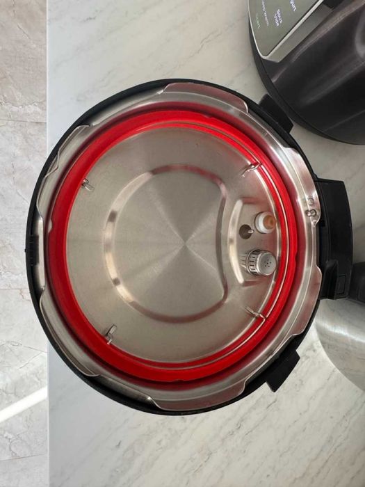 Скороварка / Мультиварка Instant Pot Pro Plus