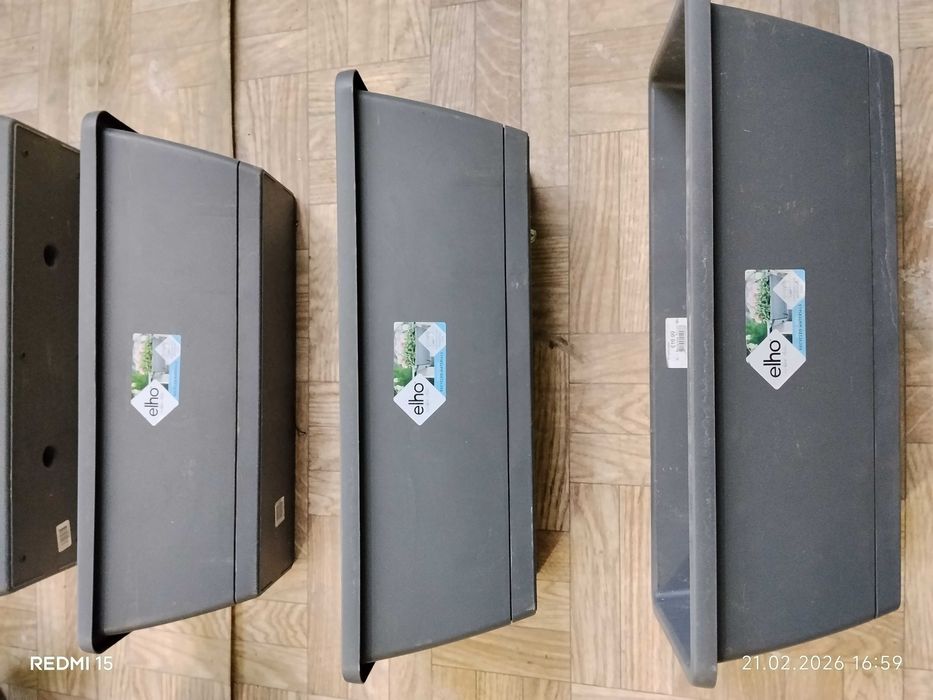 Правоъгълни и кръгли саксии