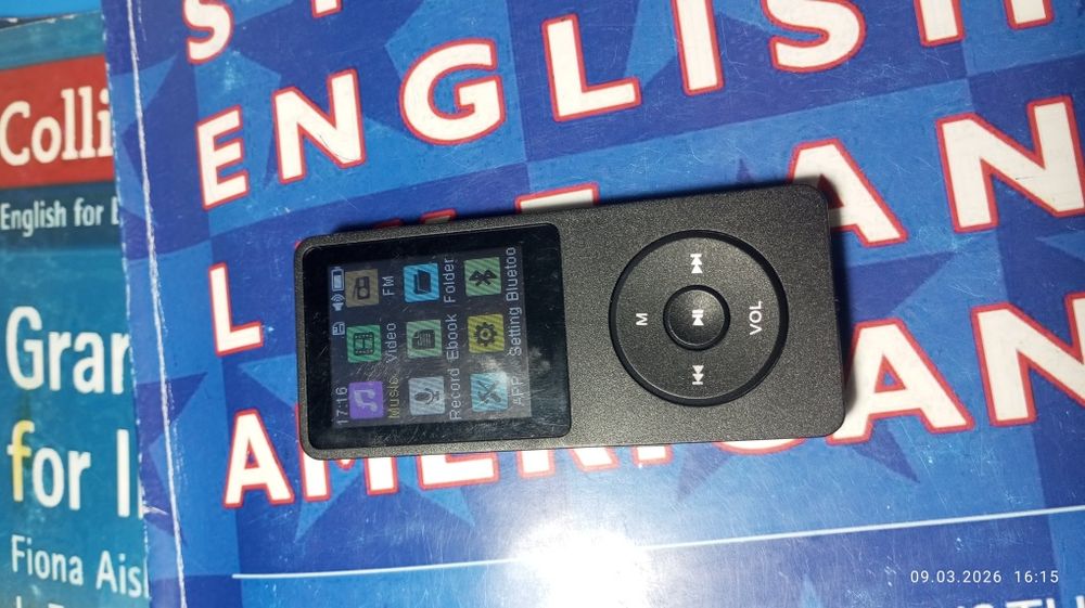 МП3 плеер,64гб.микро юсб